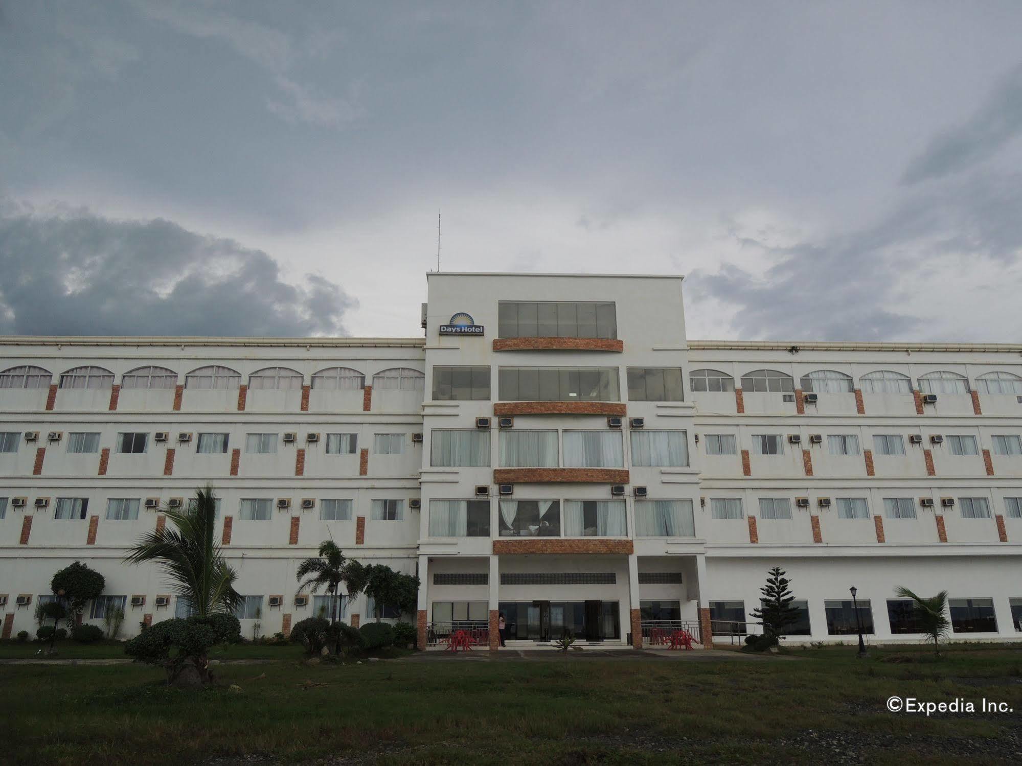 Days Hotel Cebu - Toledo City Exterior foto